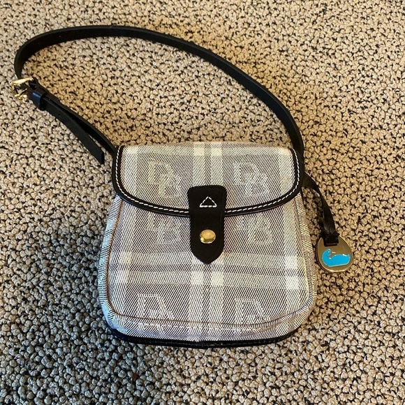 NWT Dooney & Bourke Small North/South Crossbody Bag - Picture 1 of 9